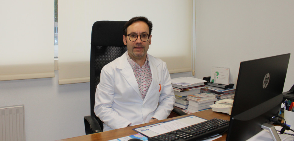 Óscar Suárez, especialista en dermatología en el Hospital Ribera Juan Cardona: 