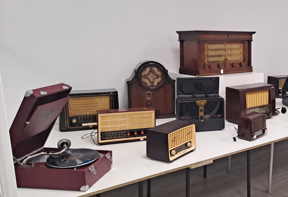Radios antiguas Francisco Lopez exposicion